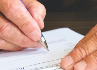 Ley de voluntades anticipadas. Law for advance directives for medical decisions (Part I)